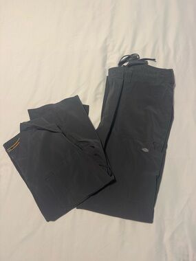 Dickies Men's Grey Scrub Set